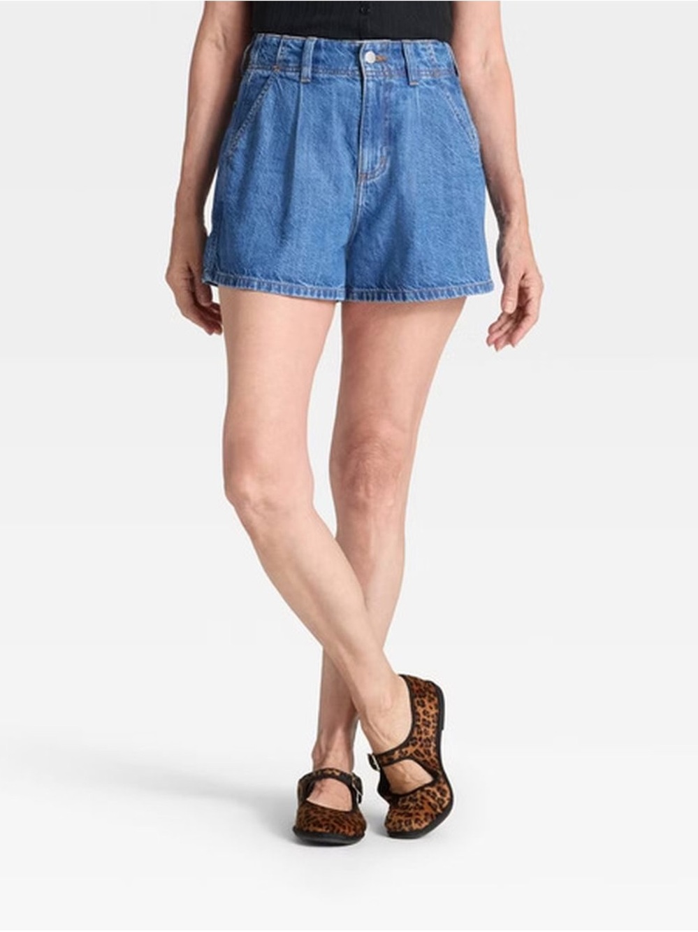 Universal Thread High Rise Pleated Medium Dark Wash Denim Shorts